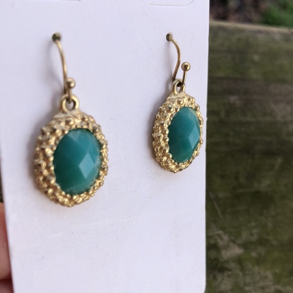 Teal Faceted Earrings 5/$25 - Picture 4 of 7